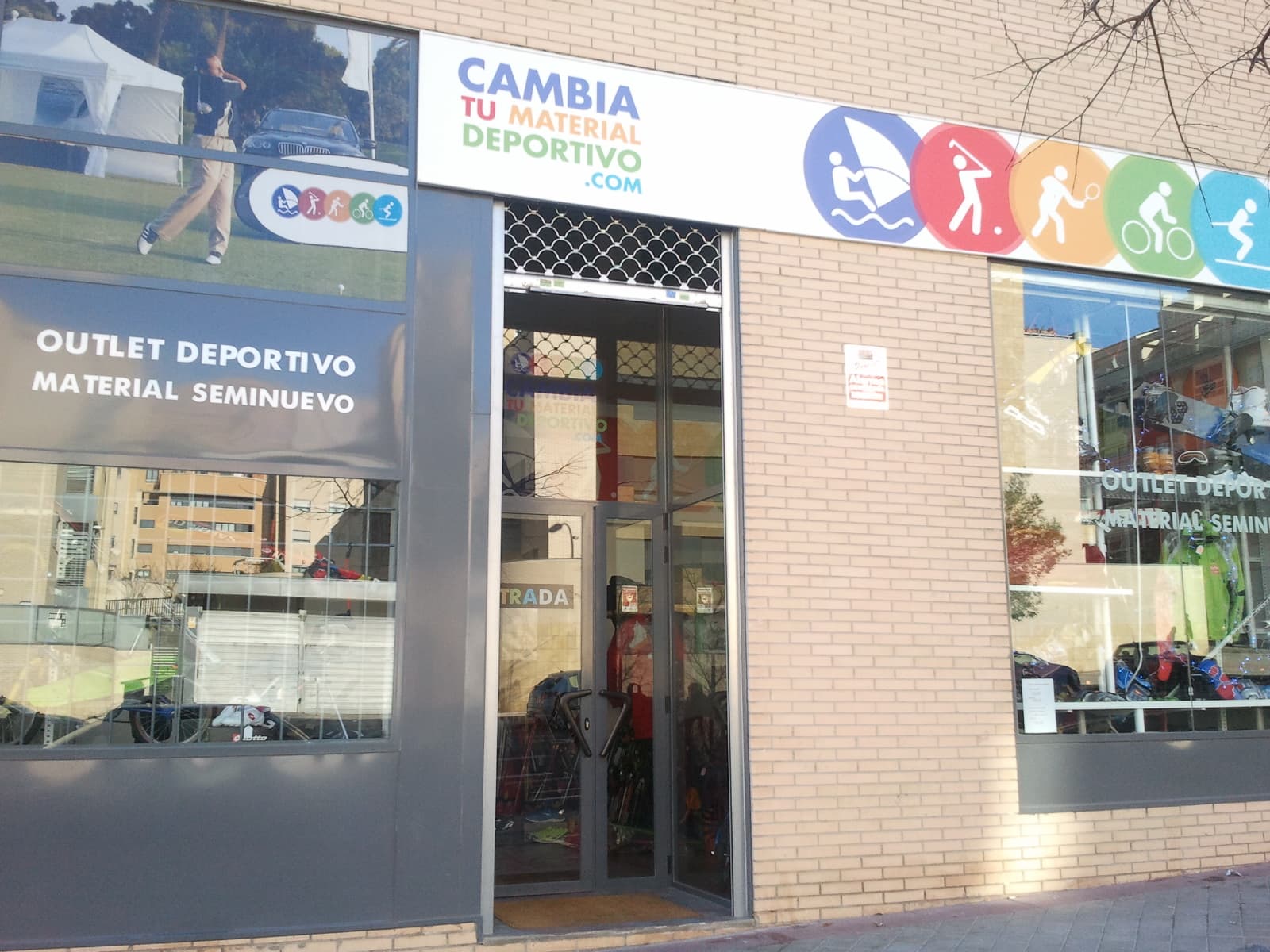 Cambiatumaterialdeportivo.com - ski in Madrid
