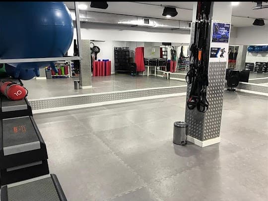 MB REVOLUTVM - karate in Plasencia