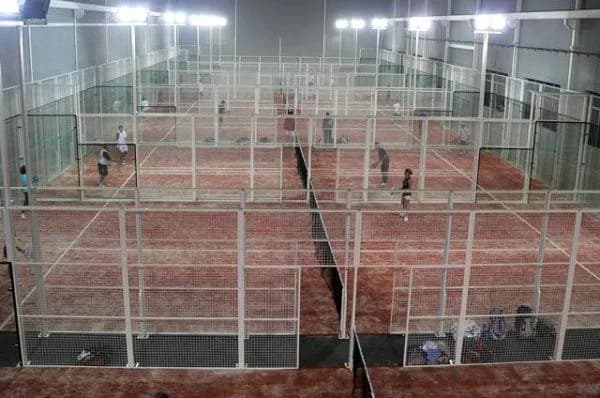 P90 Sport Center - padel in Palencia