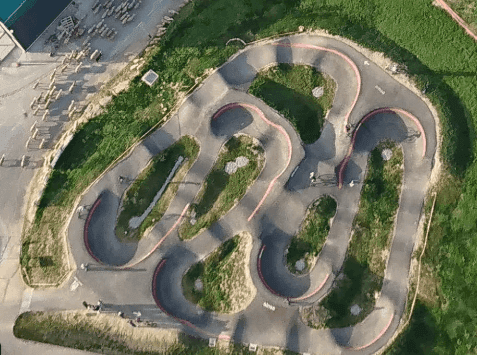 Pumptrack de Aínsa - skateboard in El Soto