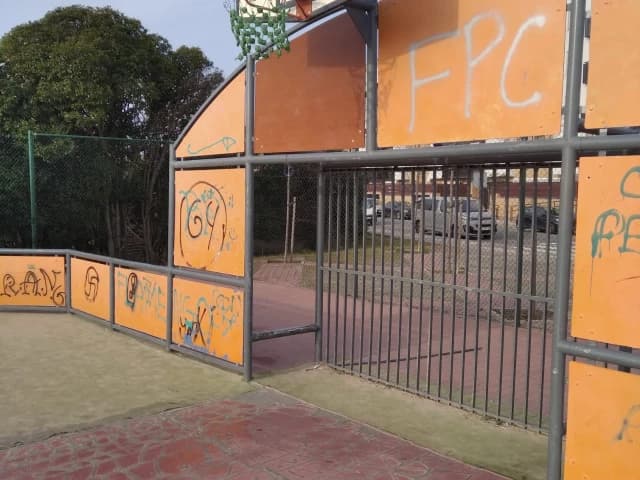 Cancha polideportiva del Camino Caritat - baloncesto in Tudela