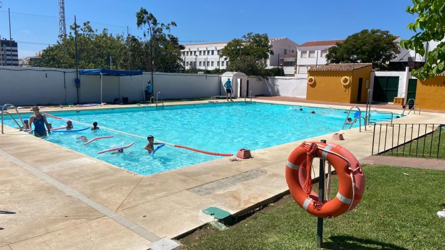 Piscina Municipal Santo Tomás - natacion in Estepona