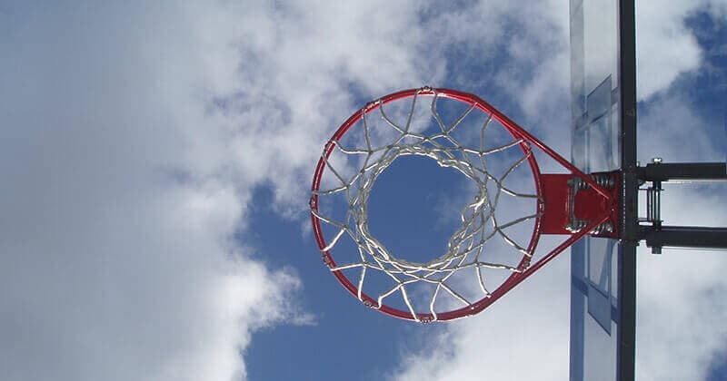 Cistella de bàsquet - baloncesto in Montenartró