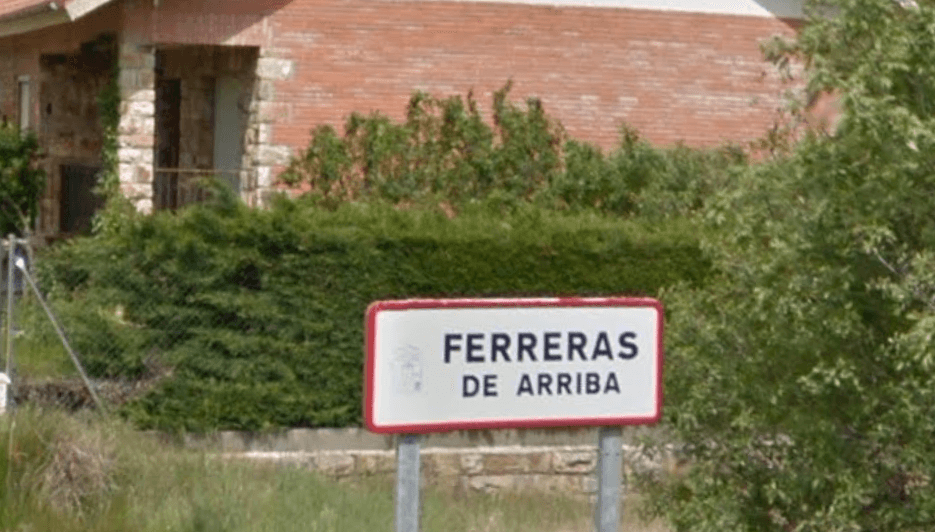 Pista de Pádel Pública Municipal de Ferreras de Arriba. - padel in Ferreras de Arriba