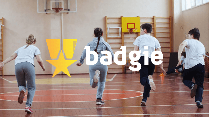 Cómo crear retos deportivos semanales con insignias Badgie