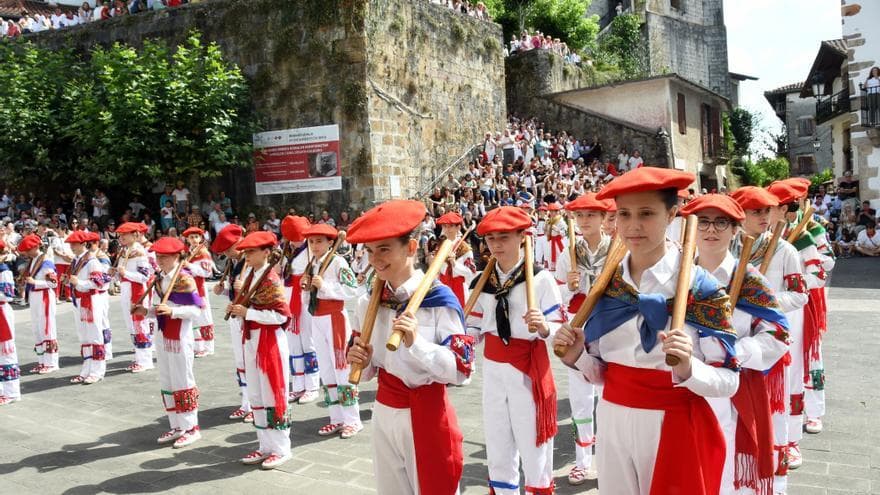 Gure Txokoa Sociedad Deportiva - fútbol in Bera