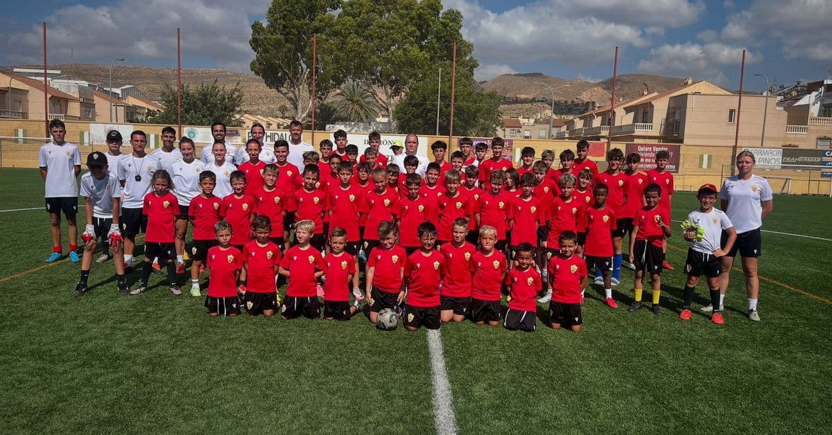 Campo de Fútbol Francisco Pomedio de Huércal de Almería - fútbol in Huércal de Almería