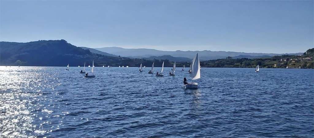 Club Náutico Castrelo de Miño - natacion in Cortiñas